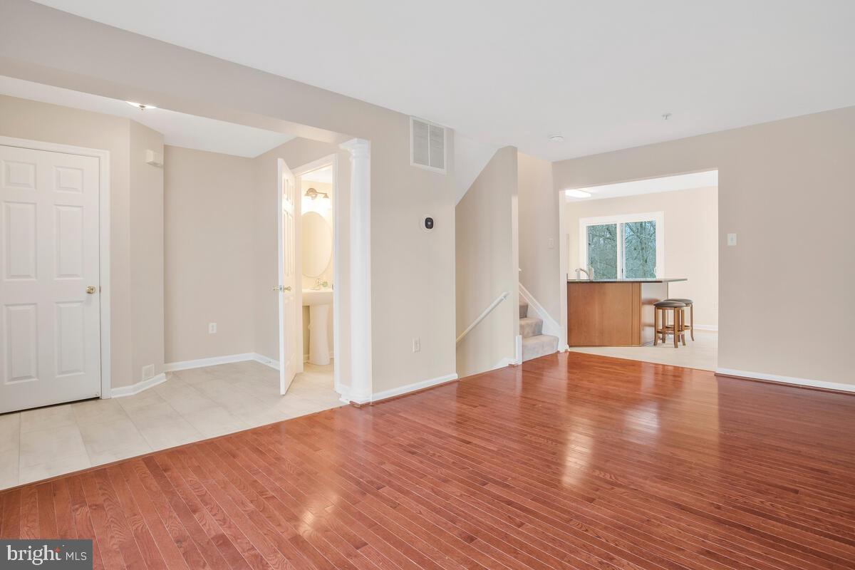 PINEY ORCHARD - Residential Lease