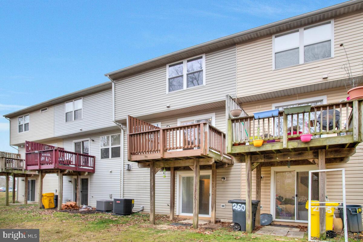 PINEY ORCHARD - Residential Lease