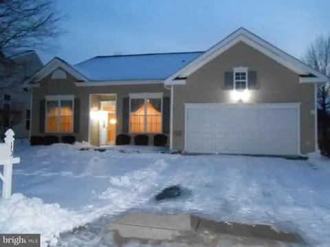 10 Headwaters Place, Barnegat, NJ MLS: NJOC2039638