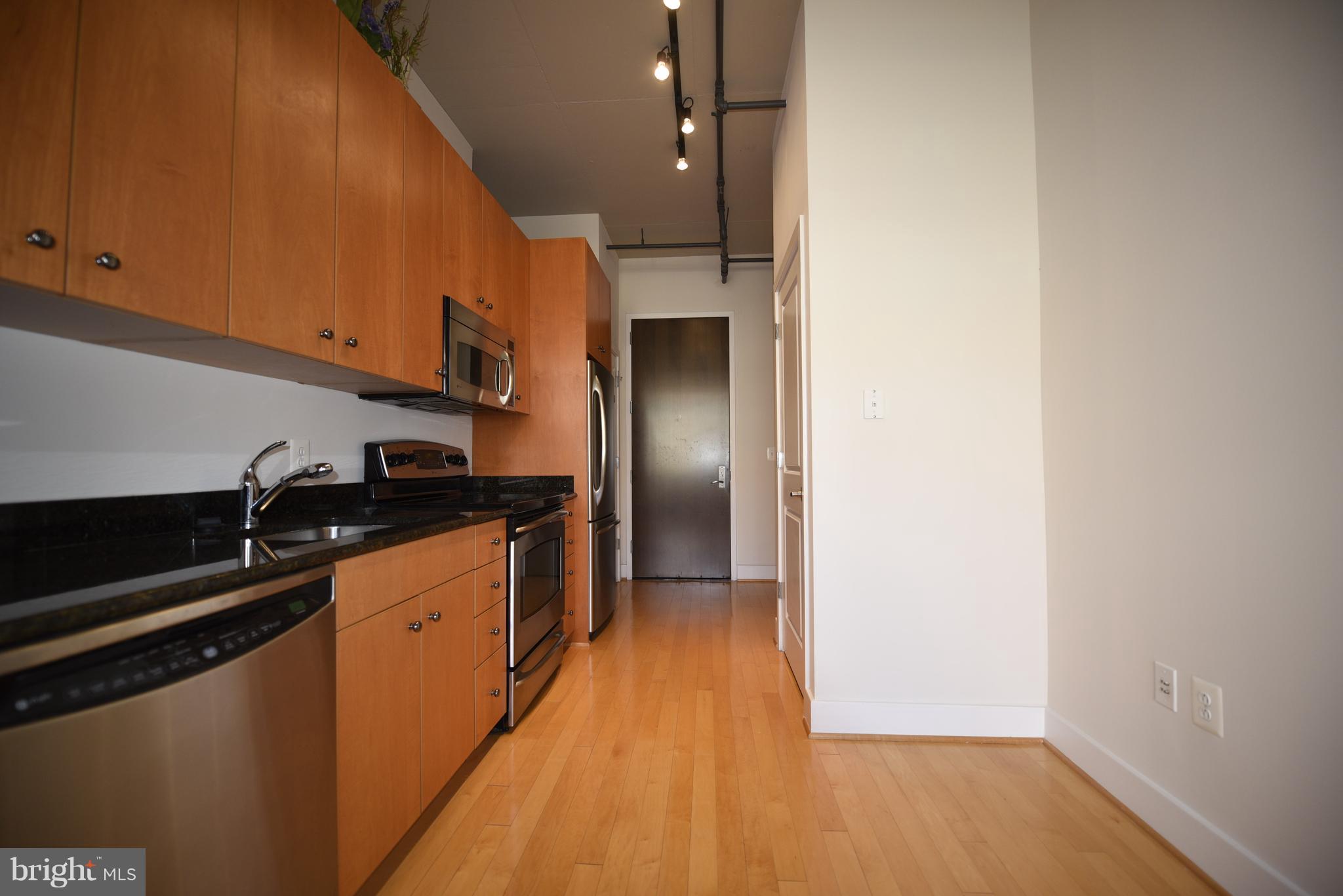 CONDOS AT CARLYLE SQUARE - Residential Lease