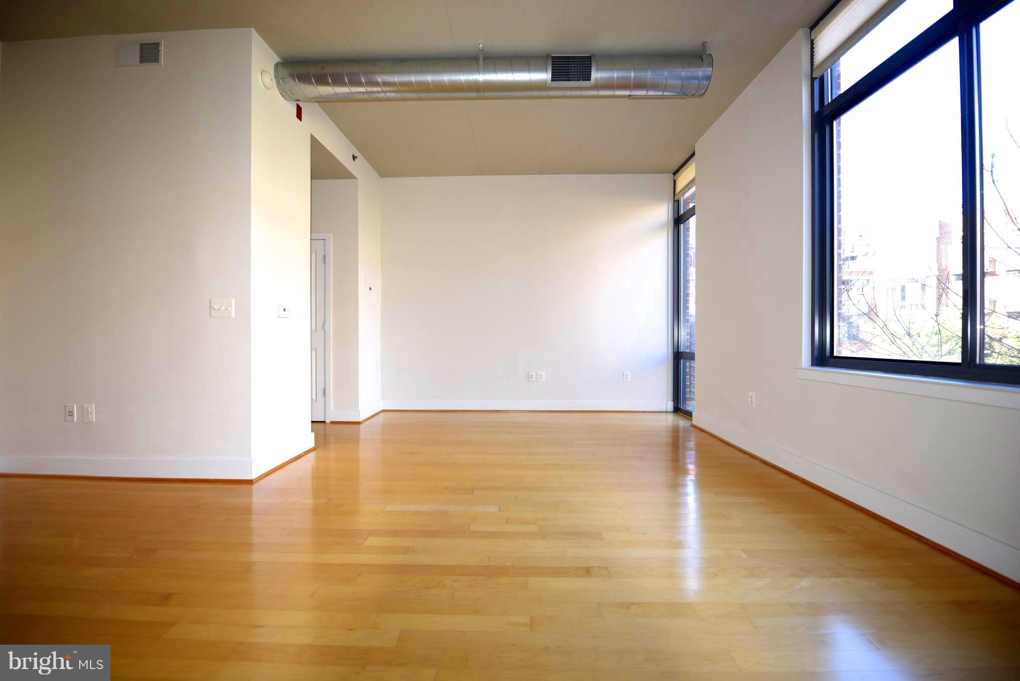 CONDOS AT CARLYLE SQUARE - Residential Lease