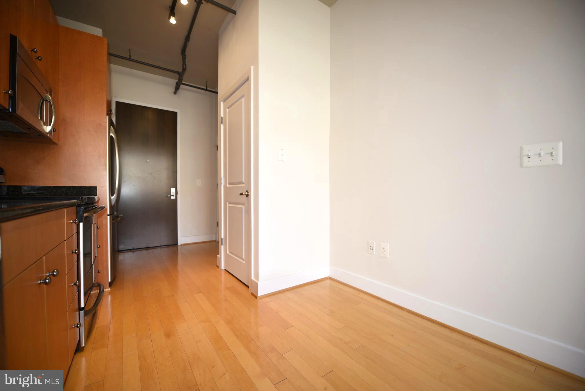 CONDOS AT CARLYLE SQUARE - Residential Lease