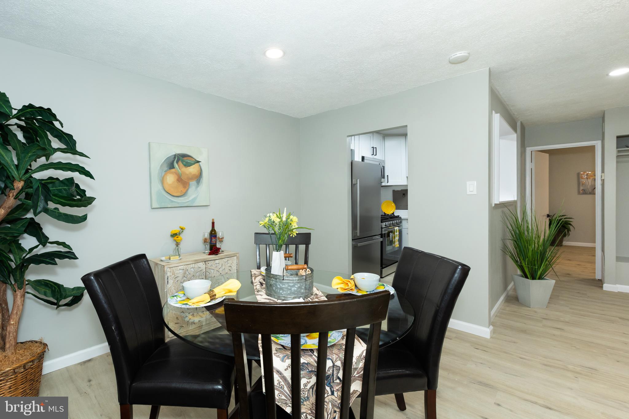 WOODMONT SPRINGS - Residential