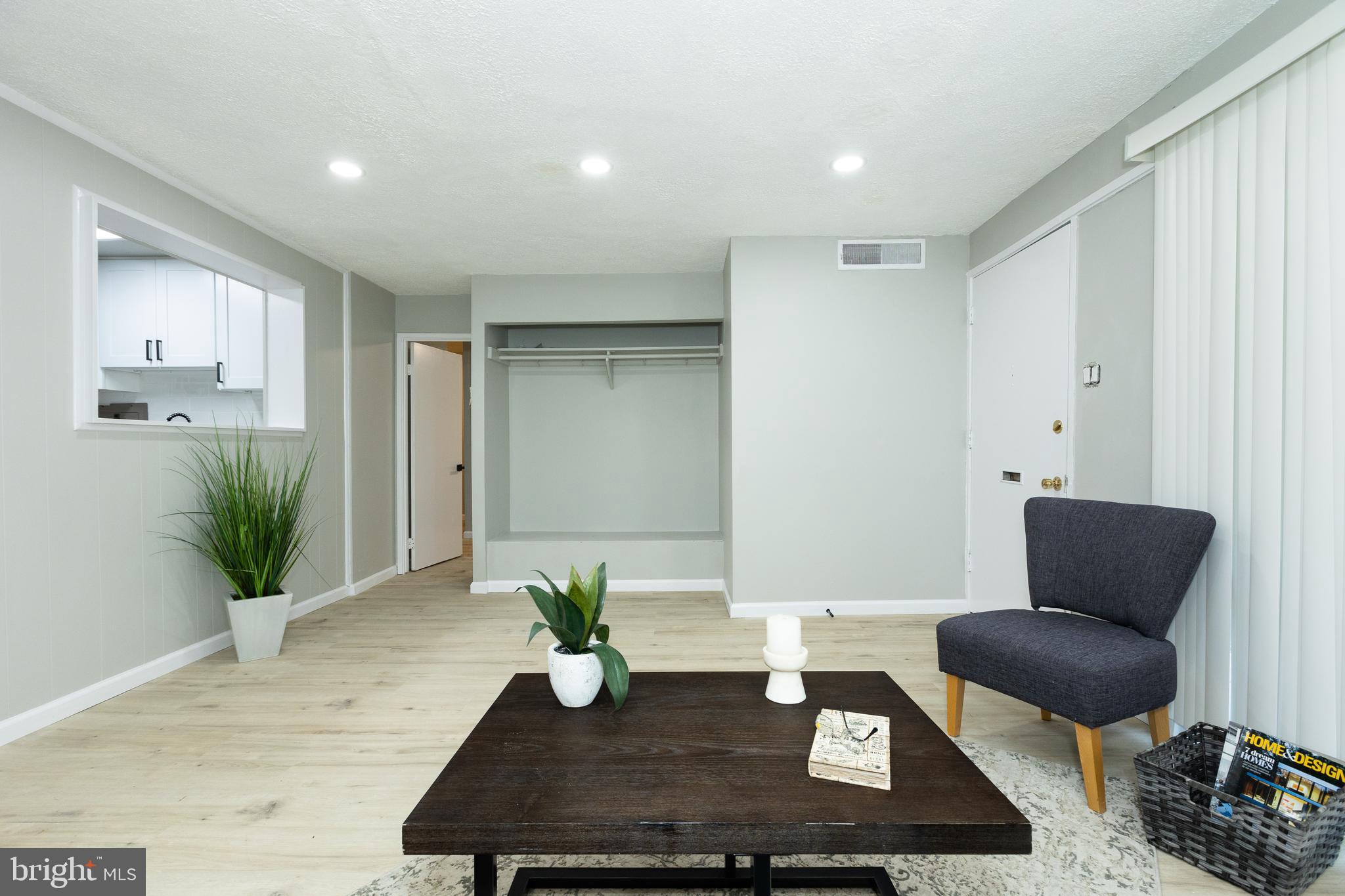 WOODMONT SPRINGS - Residential