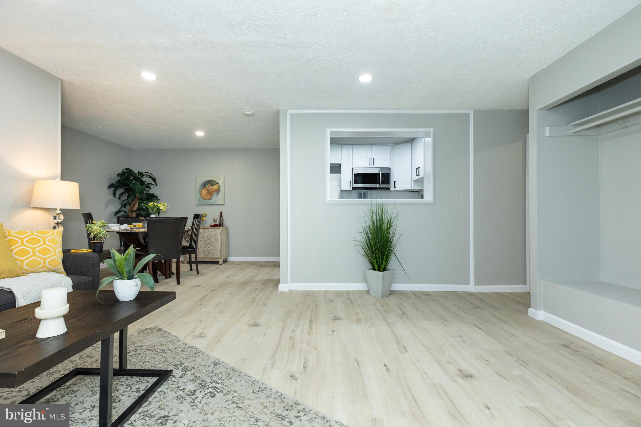 WOODMONT SPRINGS - Residential