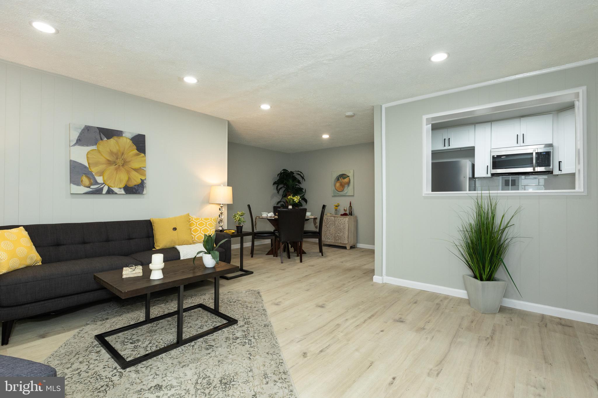 WOODMONT SPRINGS - Residential