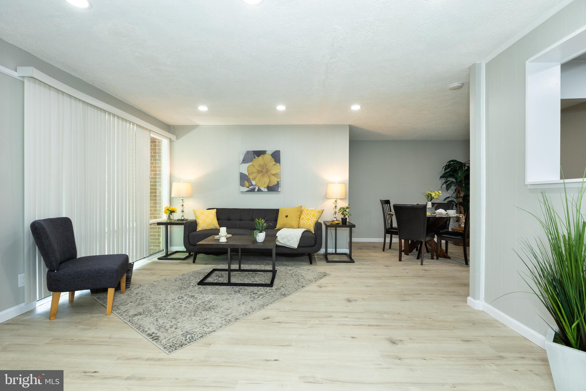 WOODMONT SPRINGS - Residential