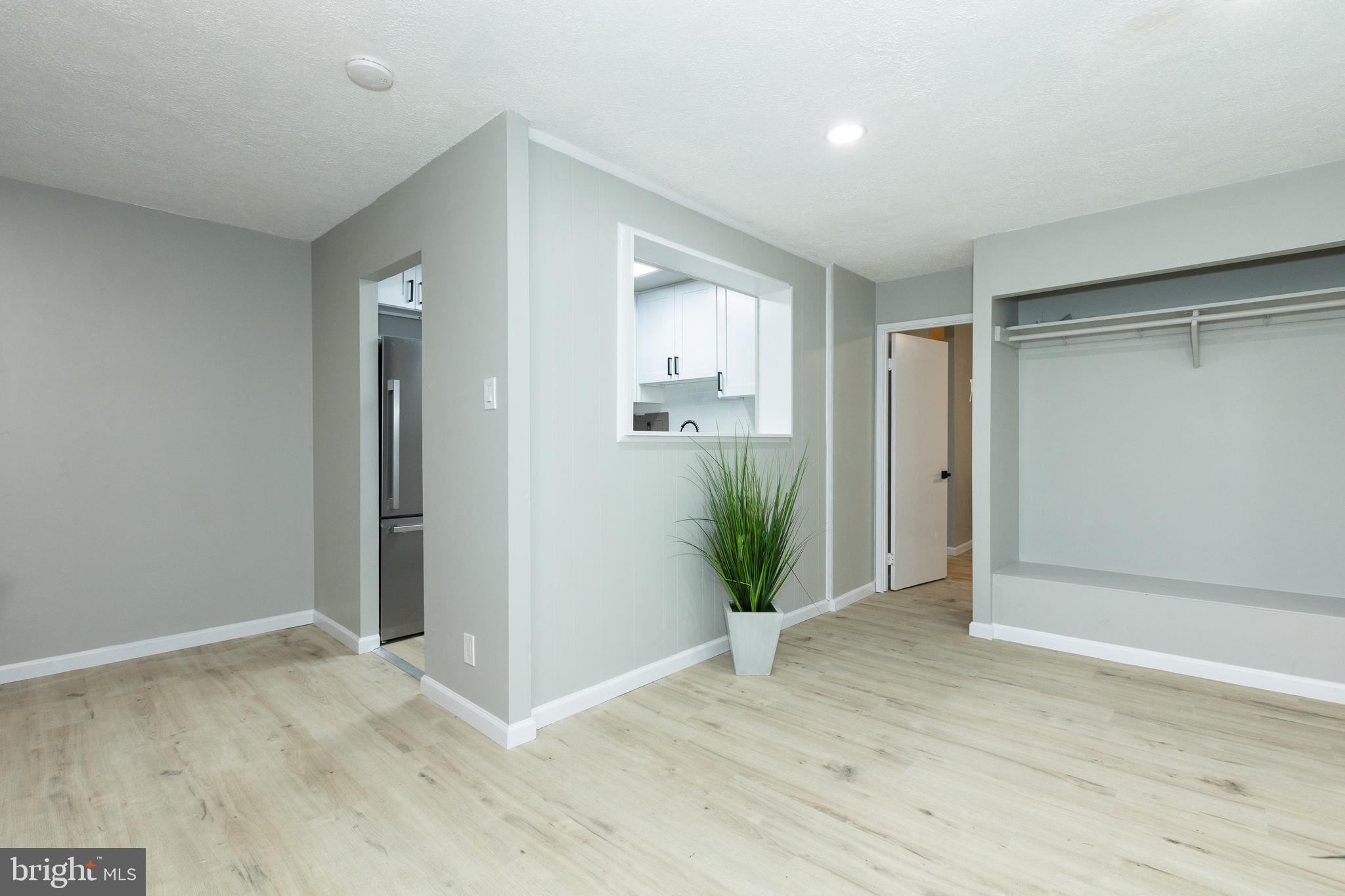 WOODMONT SPRINGS - Residential