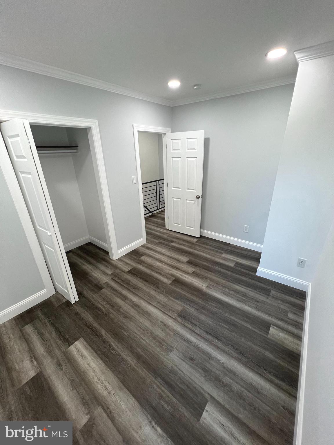 WEST OAK LANE - Residential