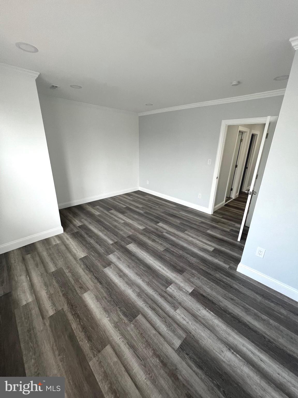 WEST OAK LANE - Residential