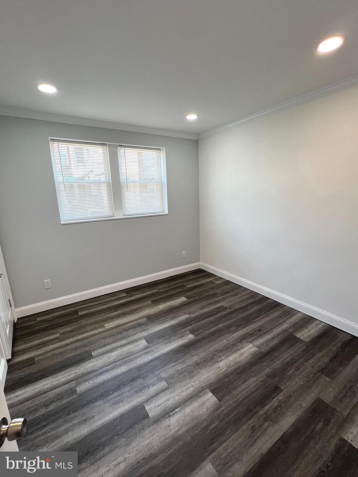 WEST OAK LANE - Residential