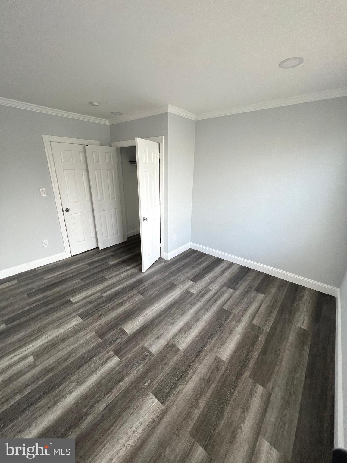 WEST OAK LANE - Residential