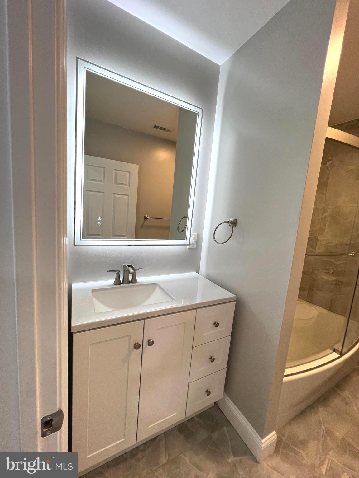 WEST OAK LANE - Residential