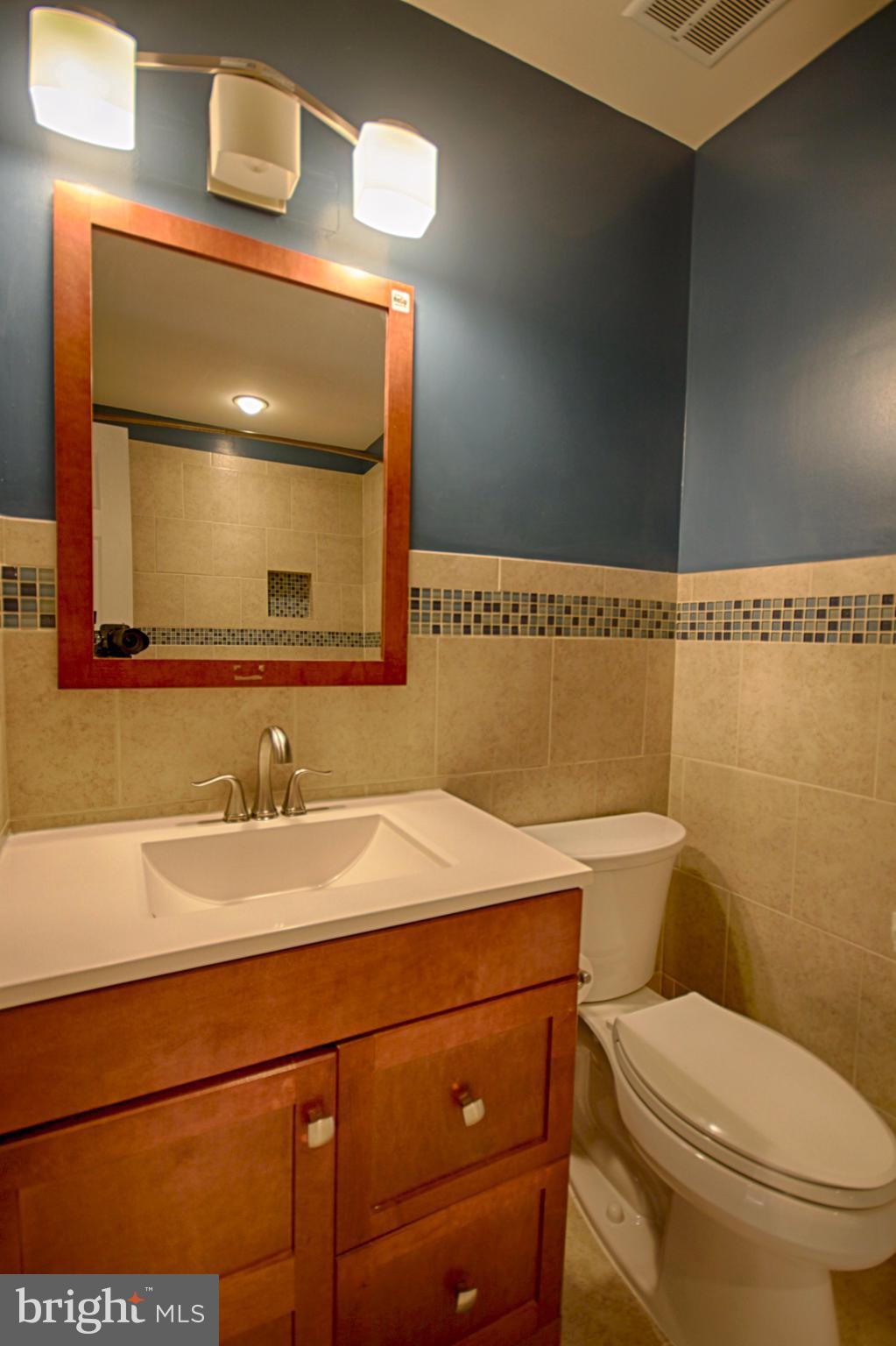 LONDON TOWN WEST - Residential Lease