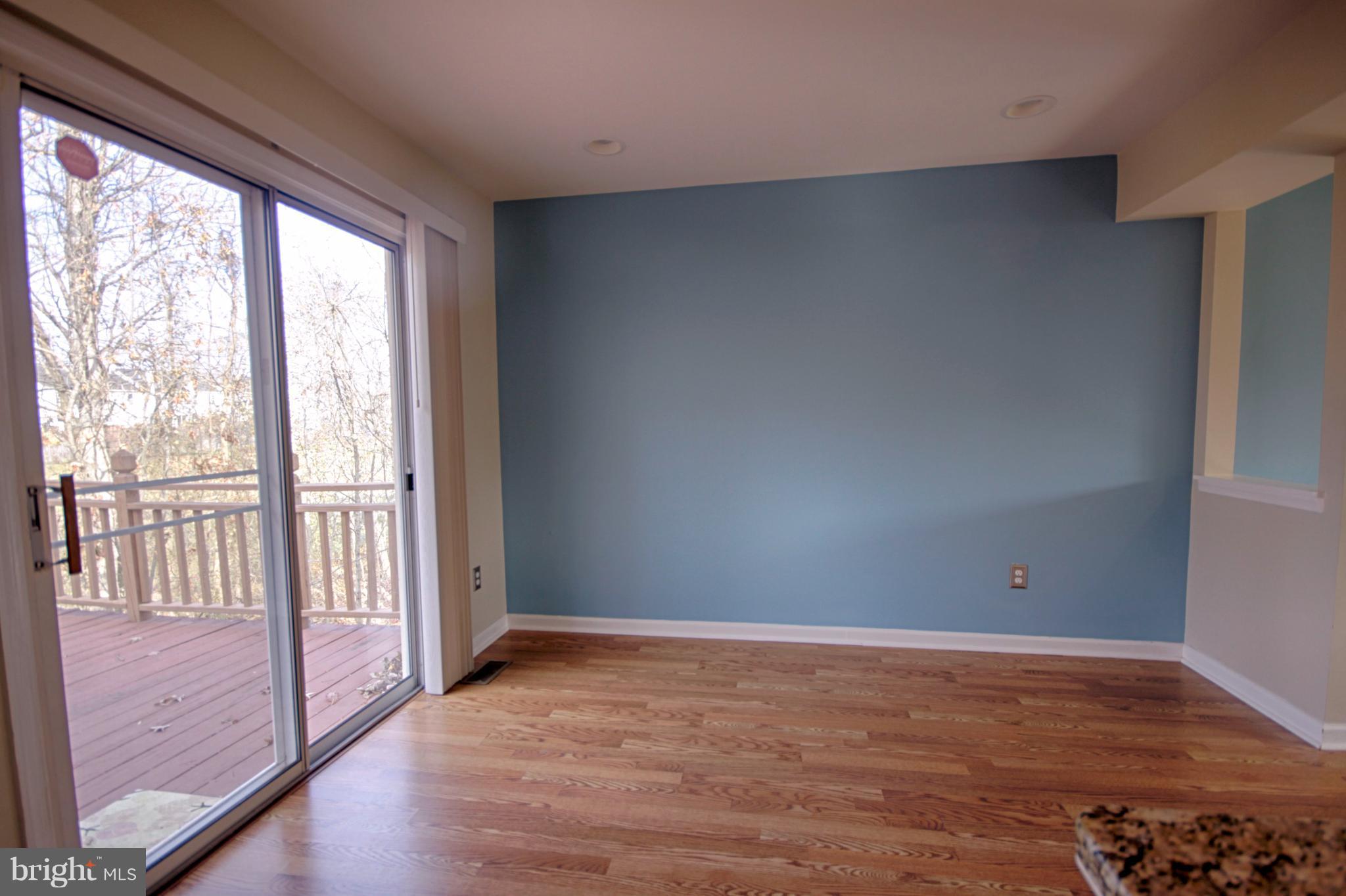 LONDON TOWN WEST - Residential Lease