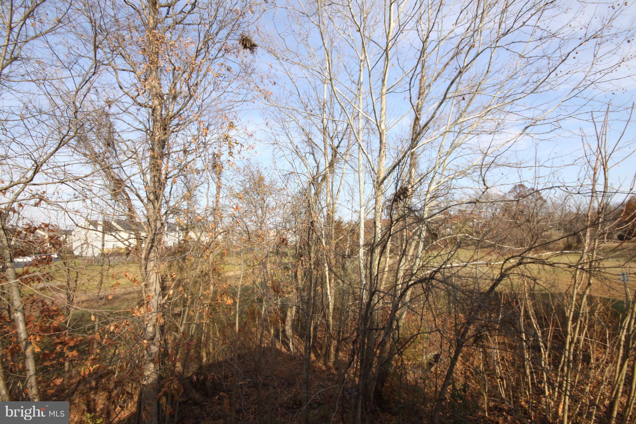 LONDON TOWN WEST - Residential Lease