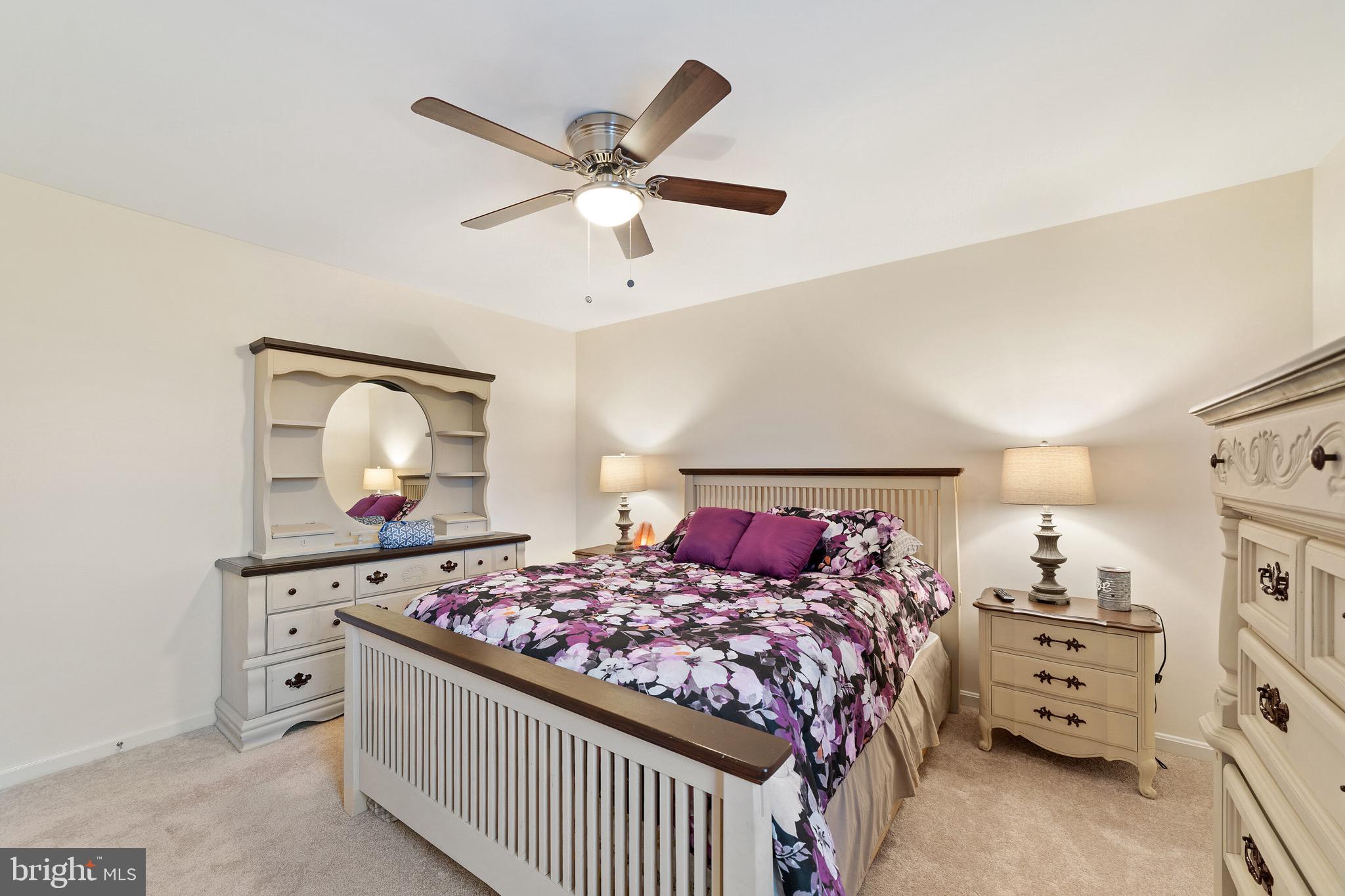 CRESTWOOD KNOLLS PH 1 - Residential