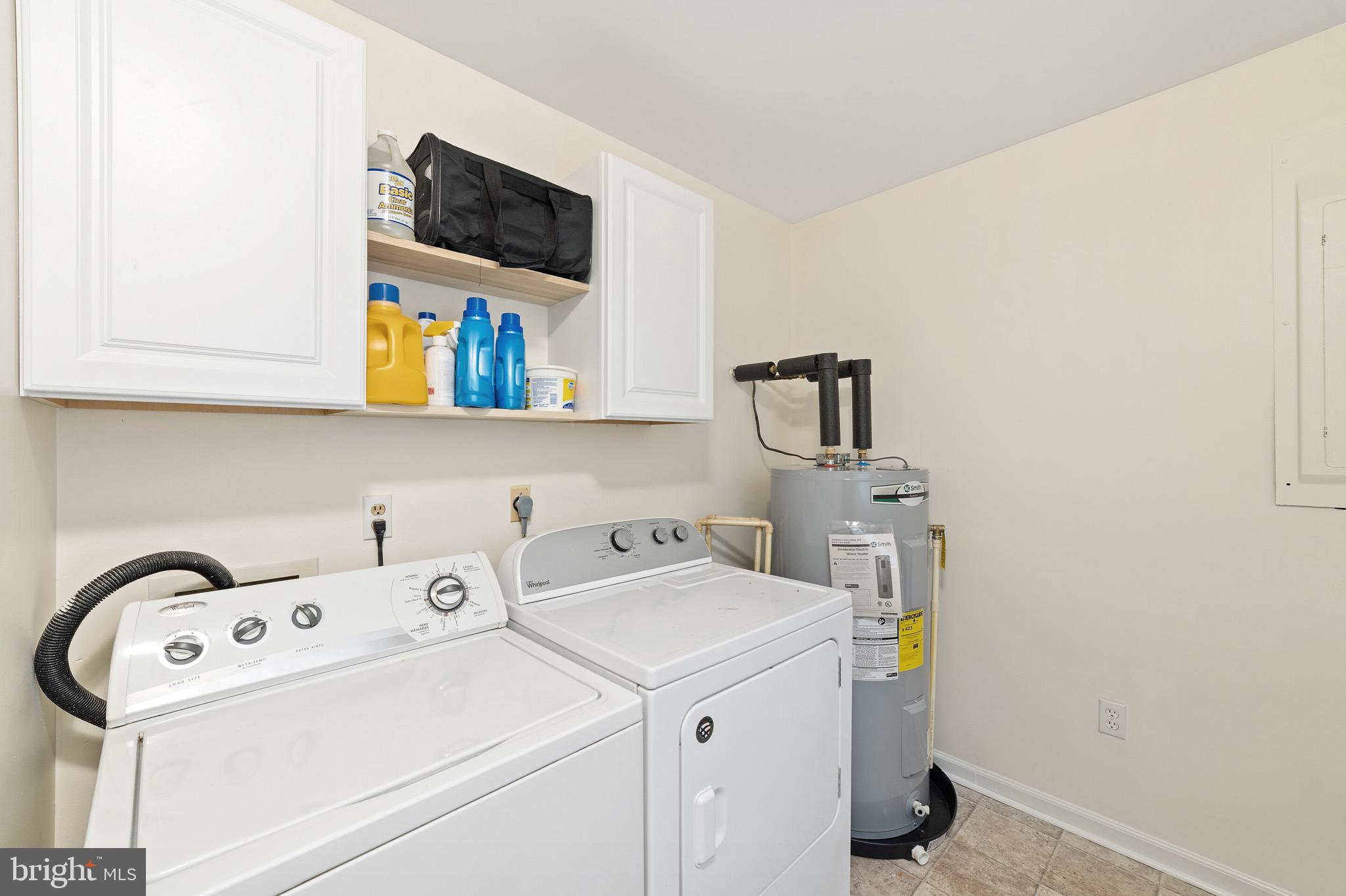 CRESTWOOD KNOLLS PH 1 - Residential