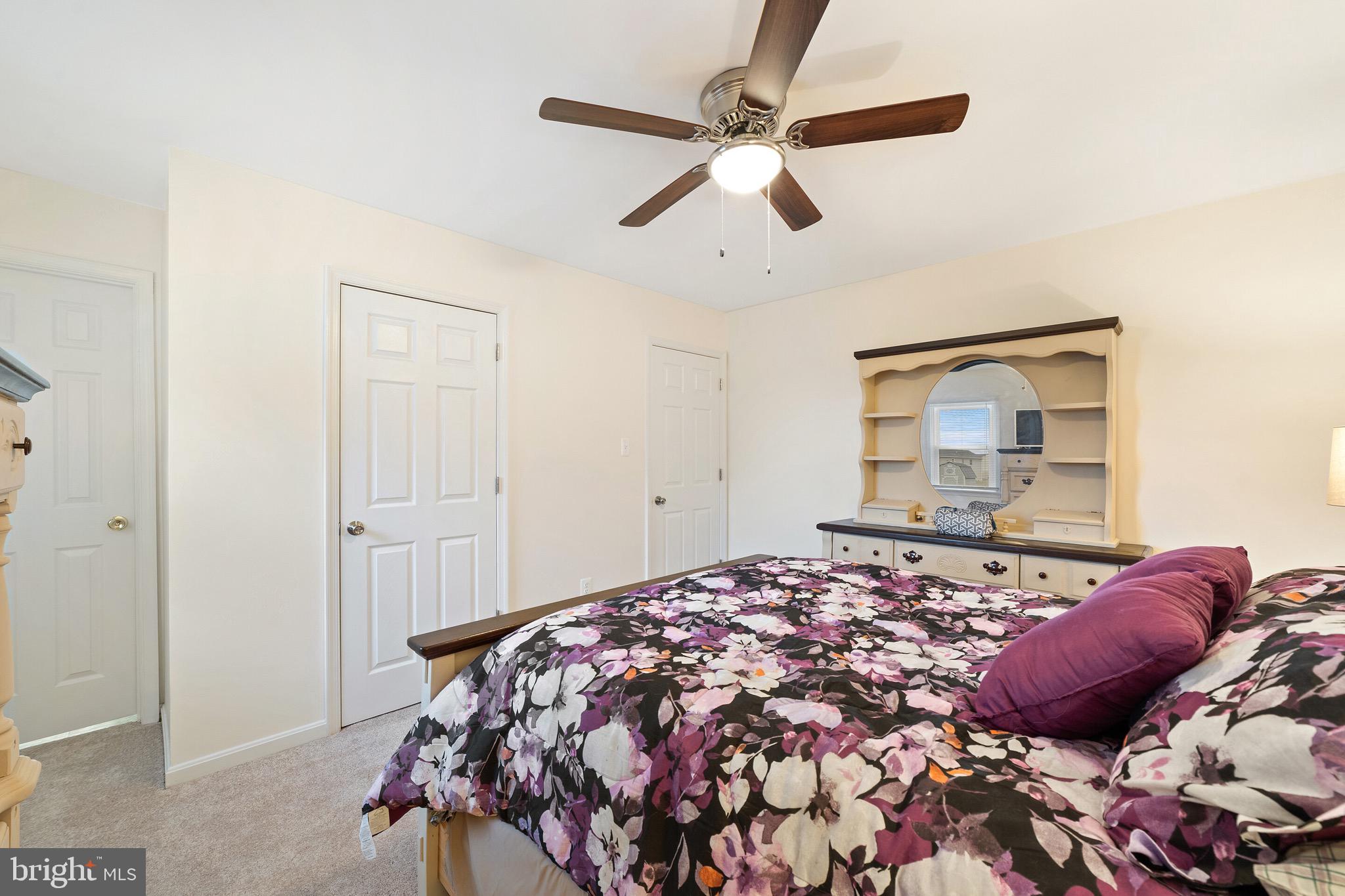 CRESTWOOD KNOLLS PH 1 - Residential