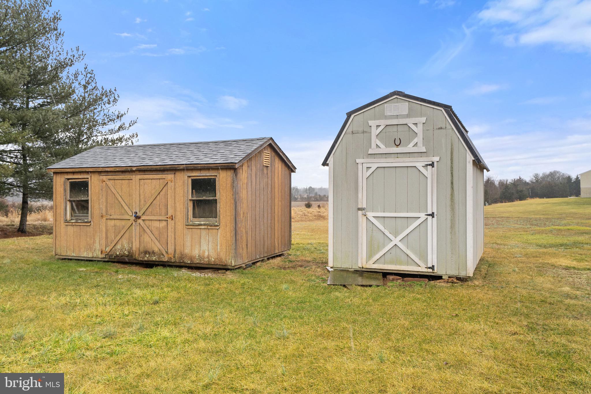 CRESTWOOD KNOLLS PH 1 - Residential