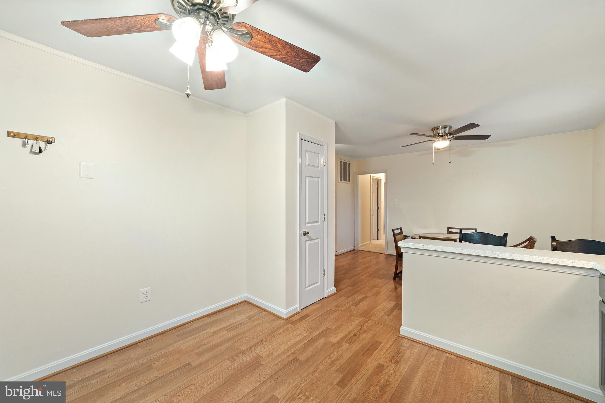 CRESTWOOD KNOLLS PH 1 - Residential