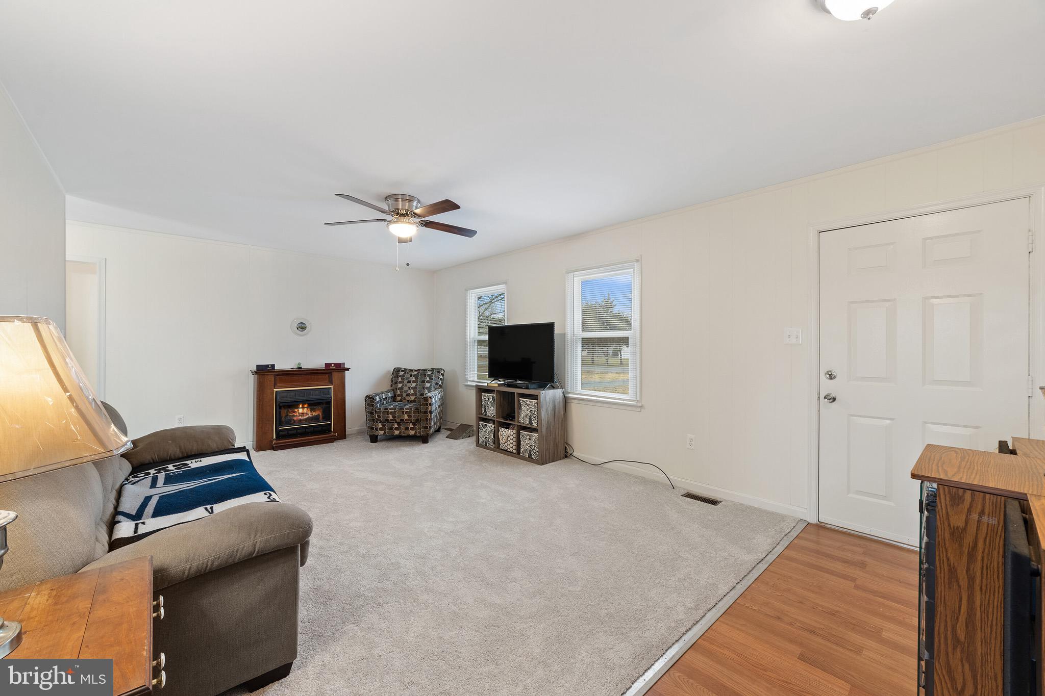 CRESTWOOD KNOLLS PH 1 - Residential