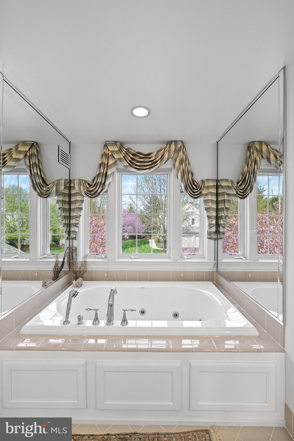 APPLEBROOK - Residential