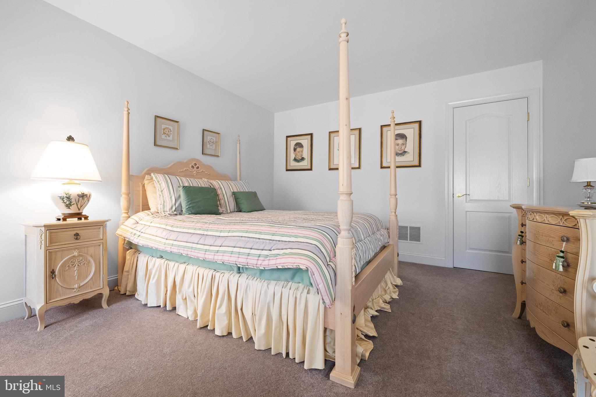 APPLEBROOK - Residential