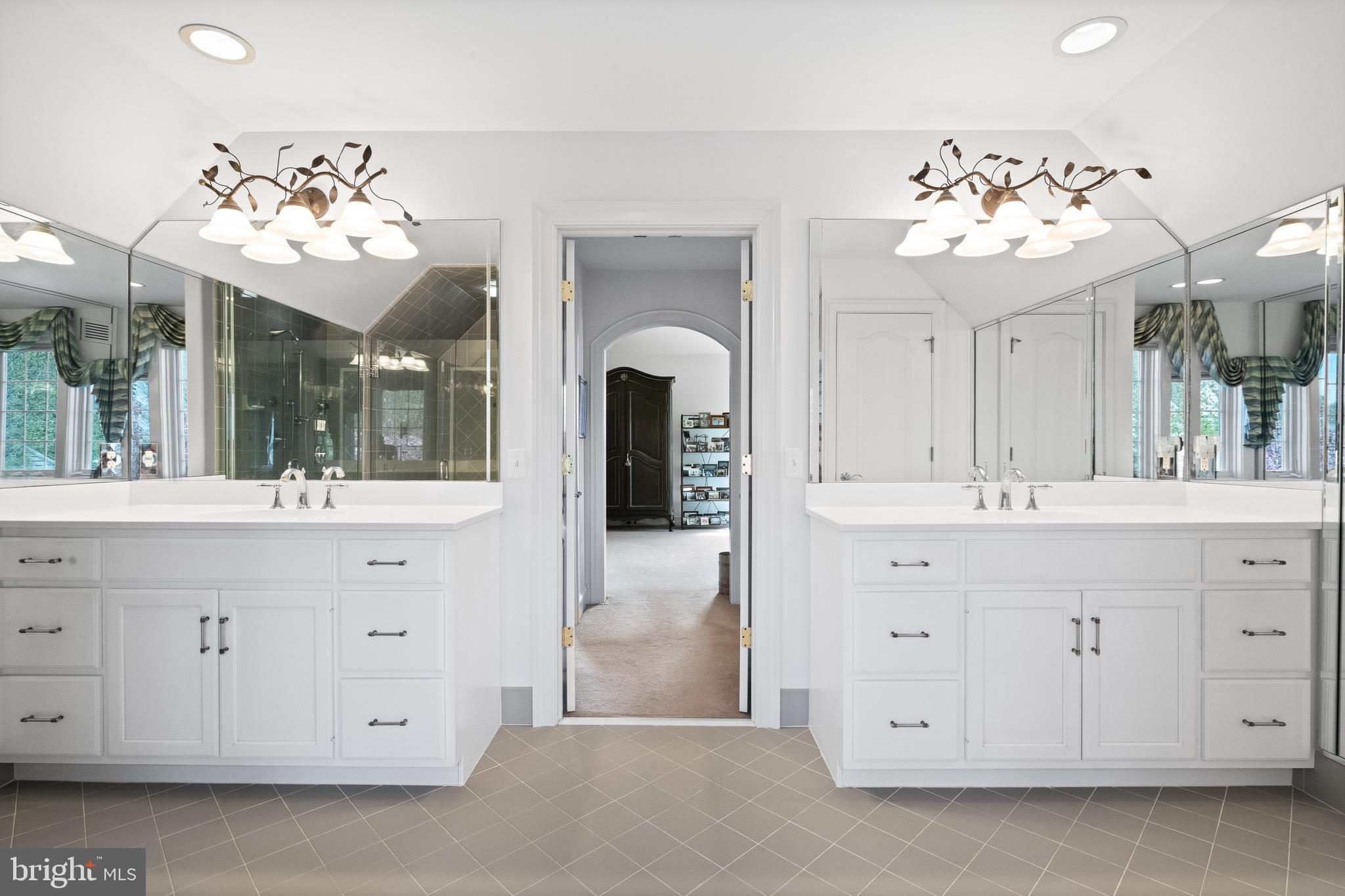 APPLEBROOK - Residential