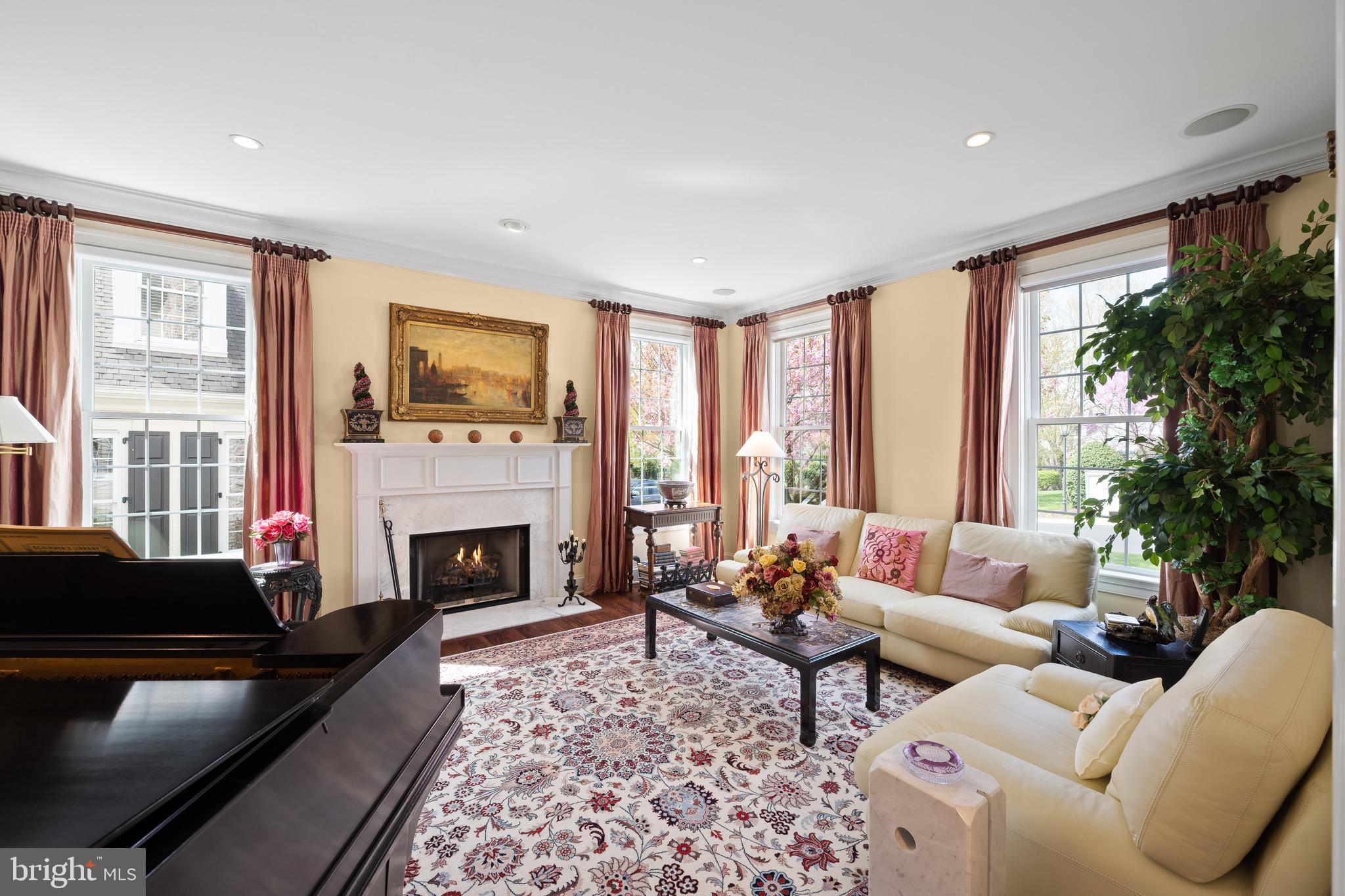 APPLEBROOK - Residential