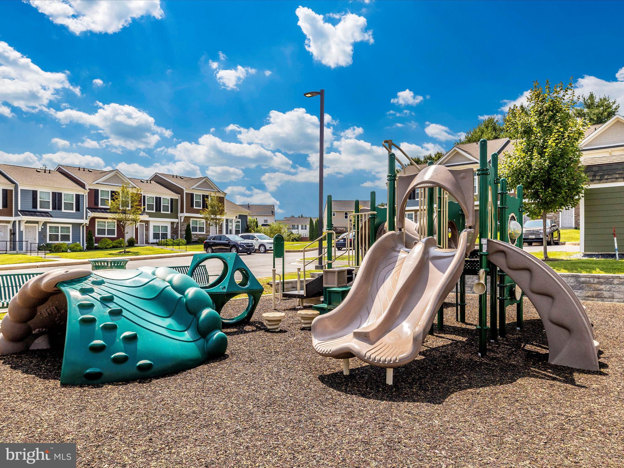 RESERVOIR RIDGE - Residential