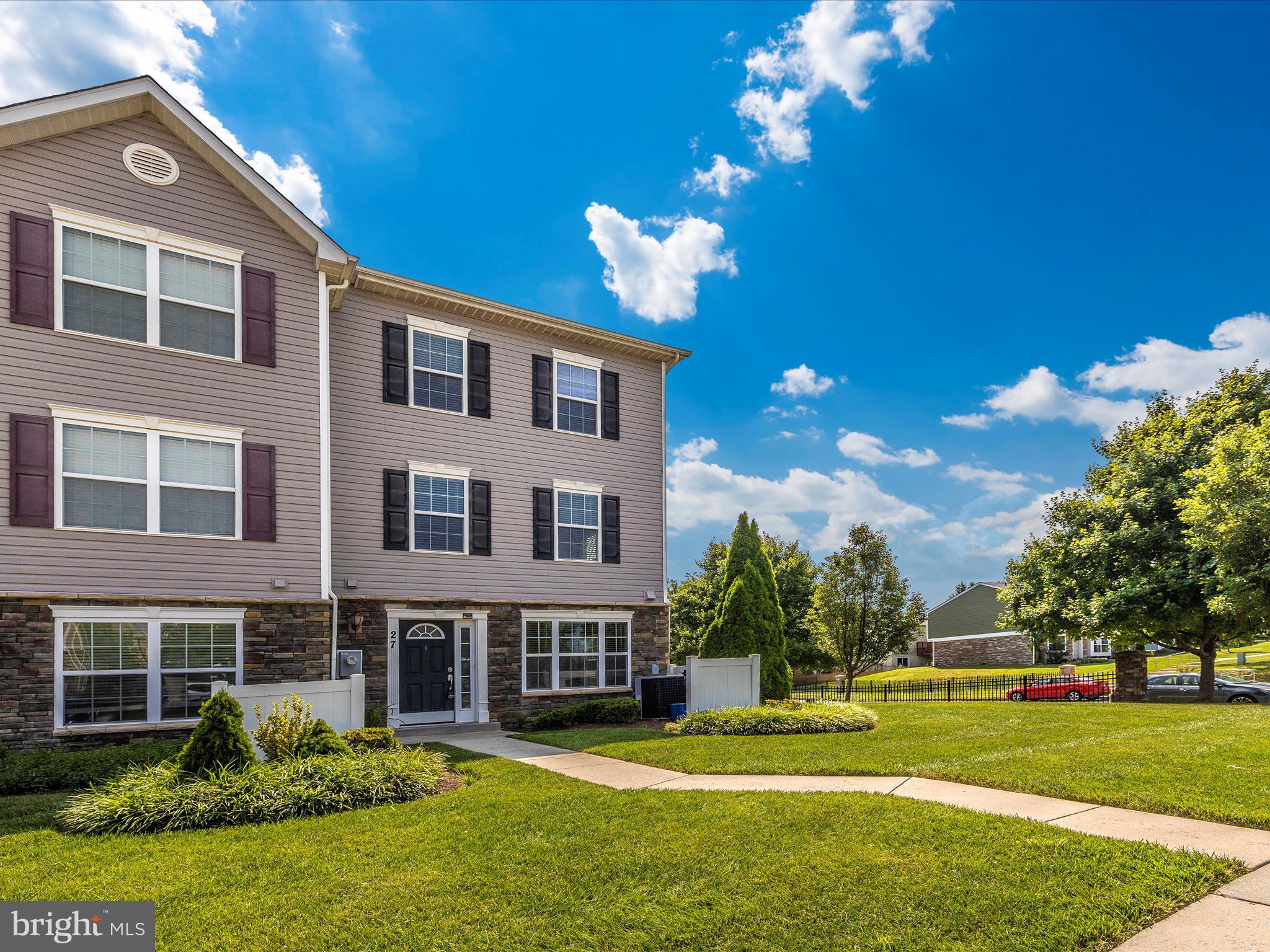 RESERVOIR RIDGE - Residential