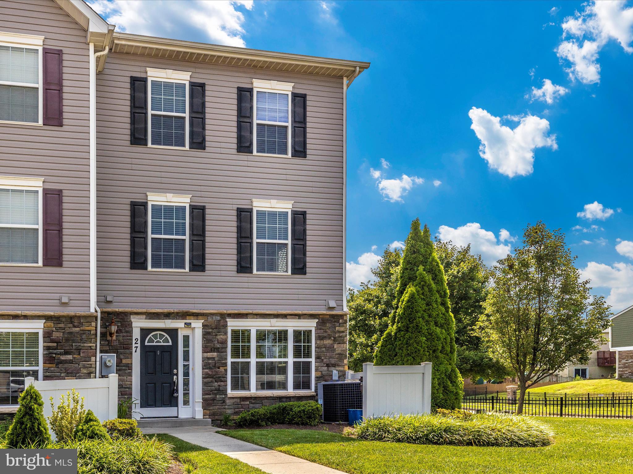 RESERVOIR RIDGE - Residential