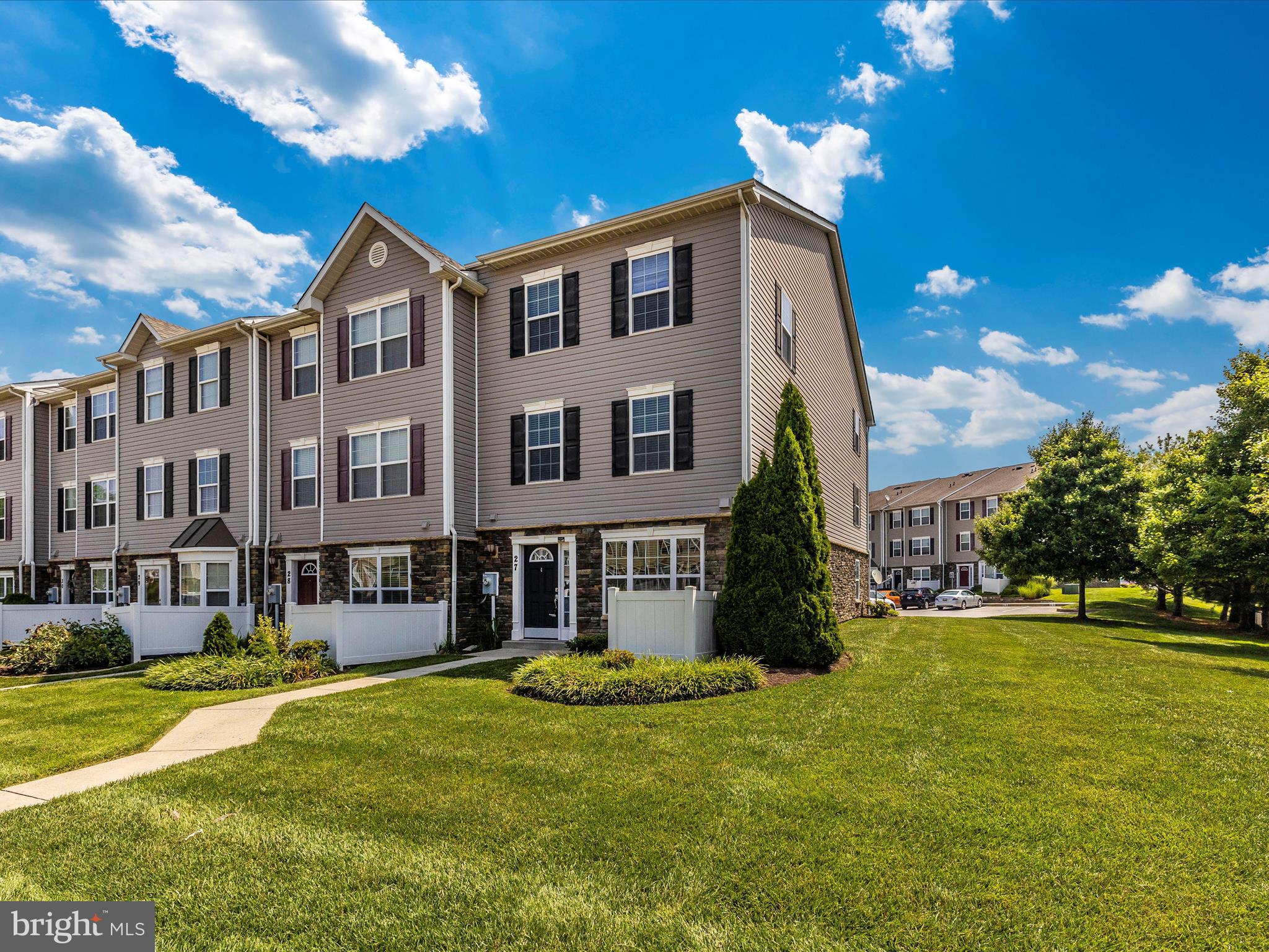 RESERVOIR RIDGE - Residential