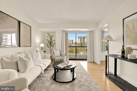 200 N PICKETT STREET 304 ALEXANDRIA VA 22304