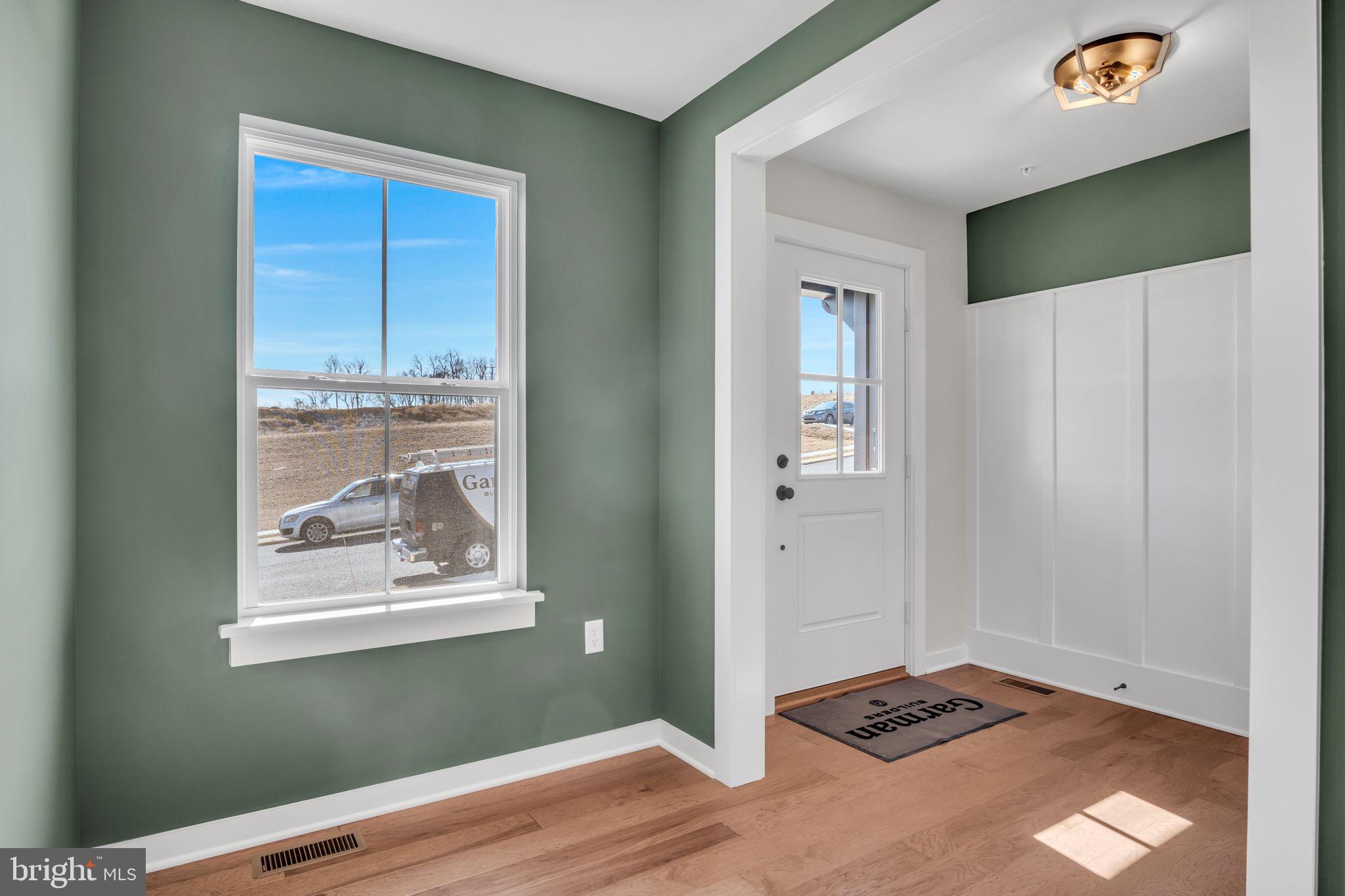 AUTUMN CHASE - Residential