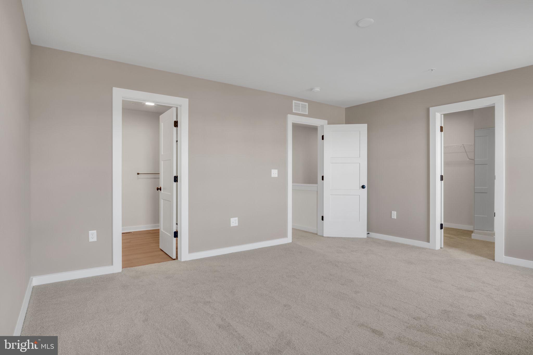 AUTUMN CHASE - Residential