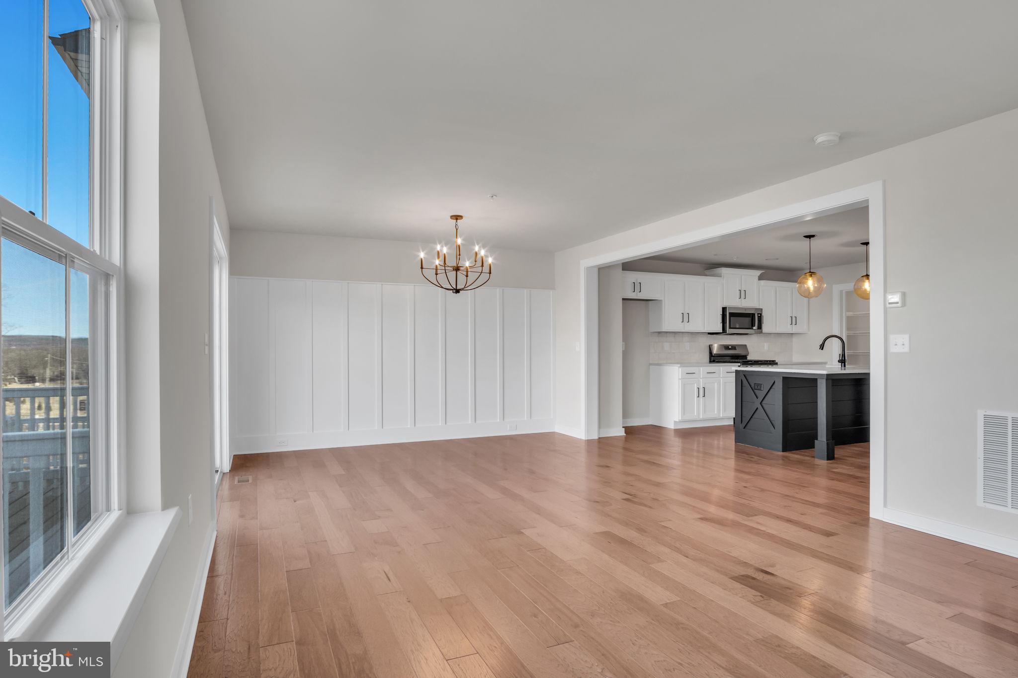 AUTUMN CHASE - Residential