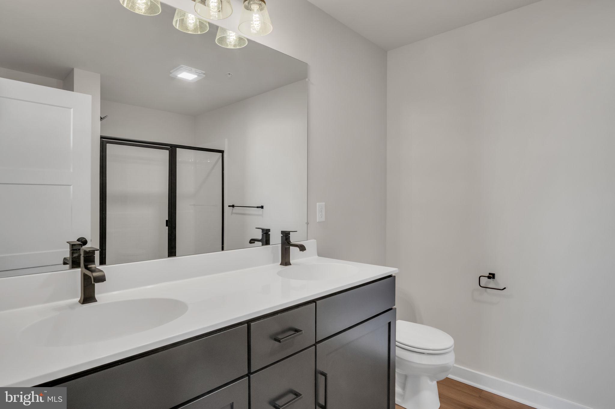 AUTUMN CHASE - Residential