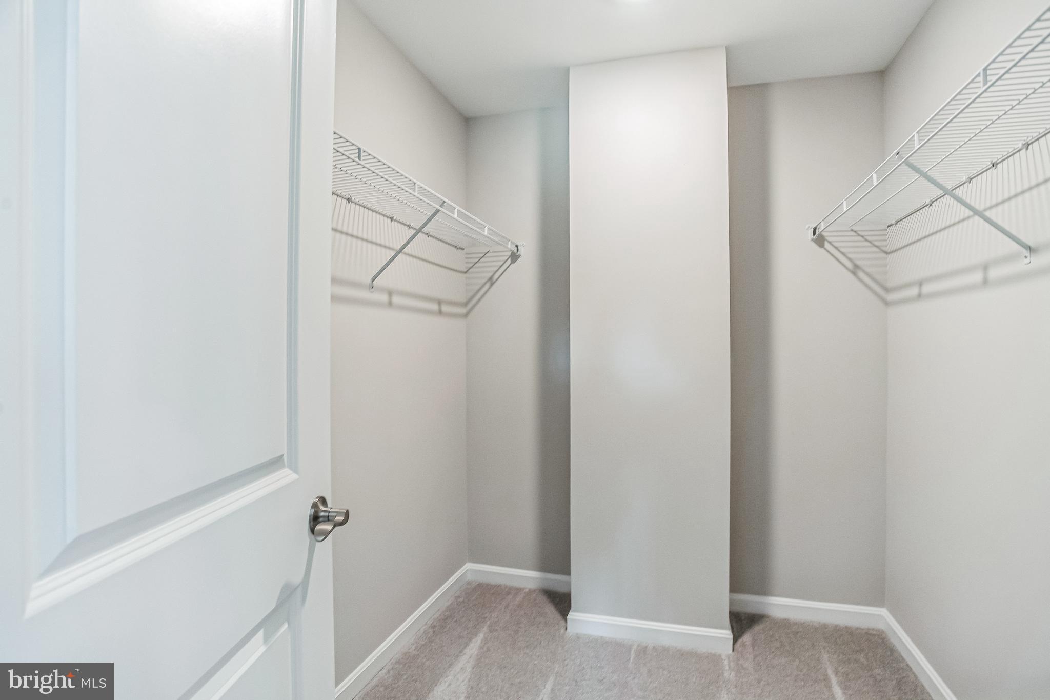 CEDAR POINTE - Residential