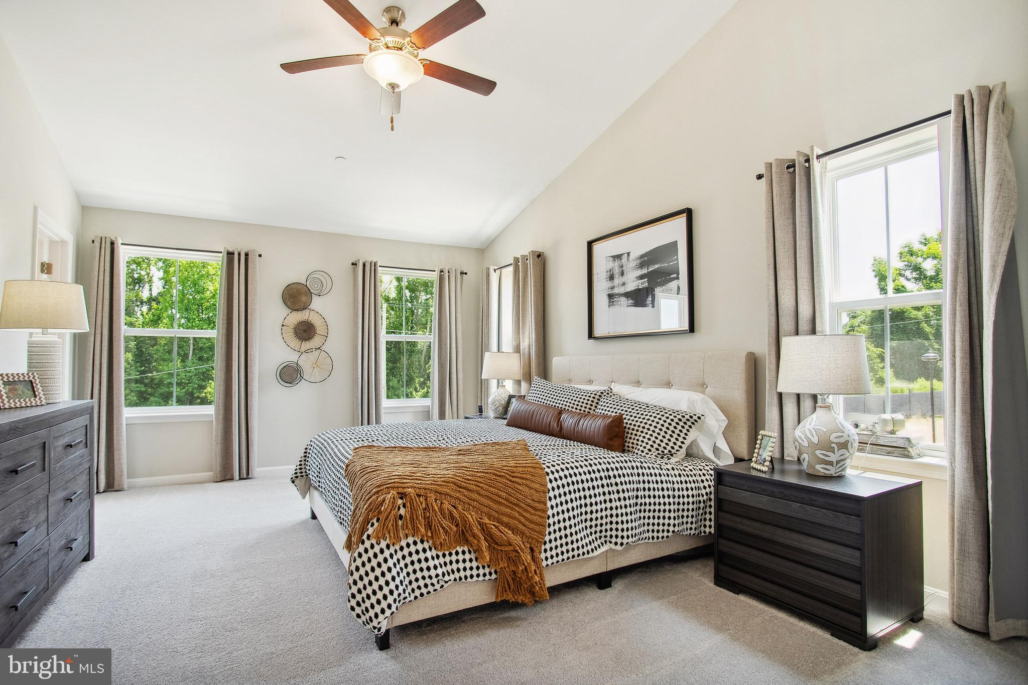 CEDAR POINTE - Residential