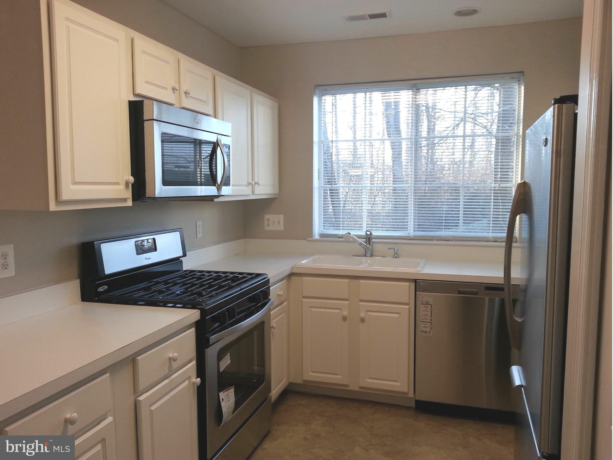 CEDAR LAKES - Residential Lease