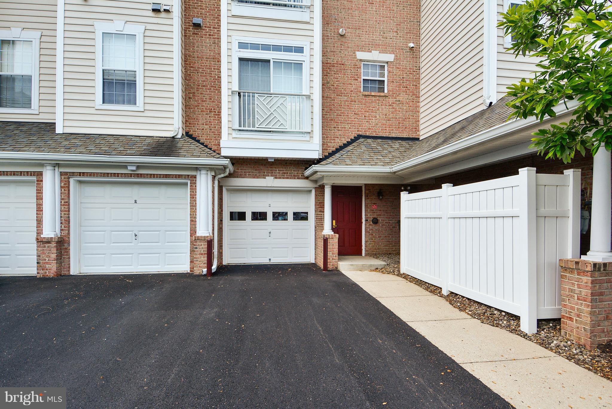 THE HAMLETS - Residential