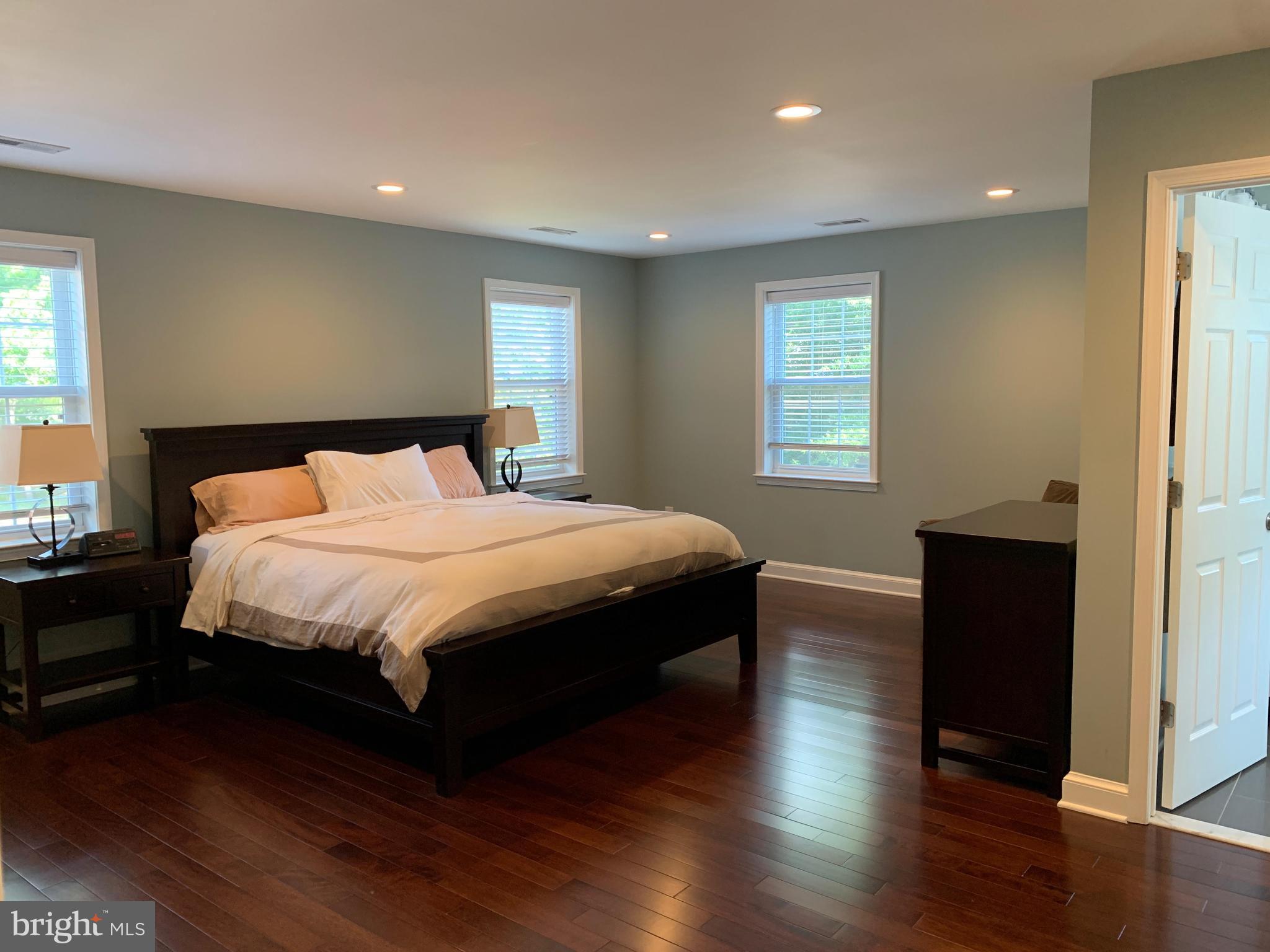 ARLINGTON FOREST - Residential Lease