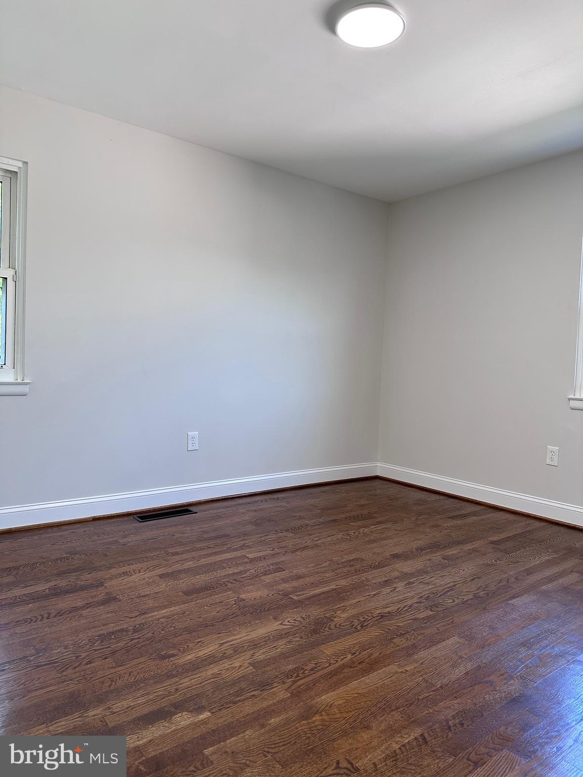 GLENARDEN WOODS - Residential