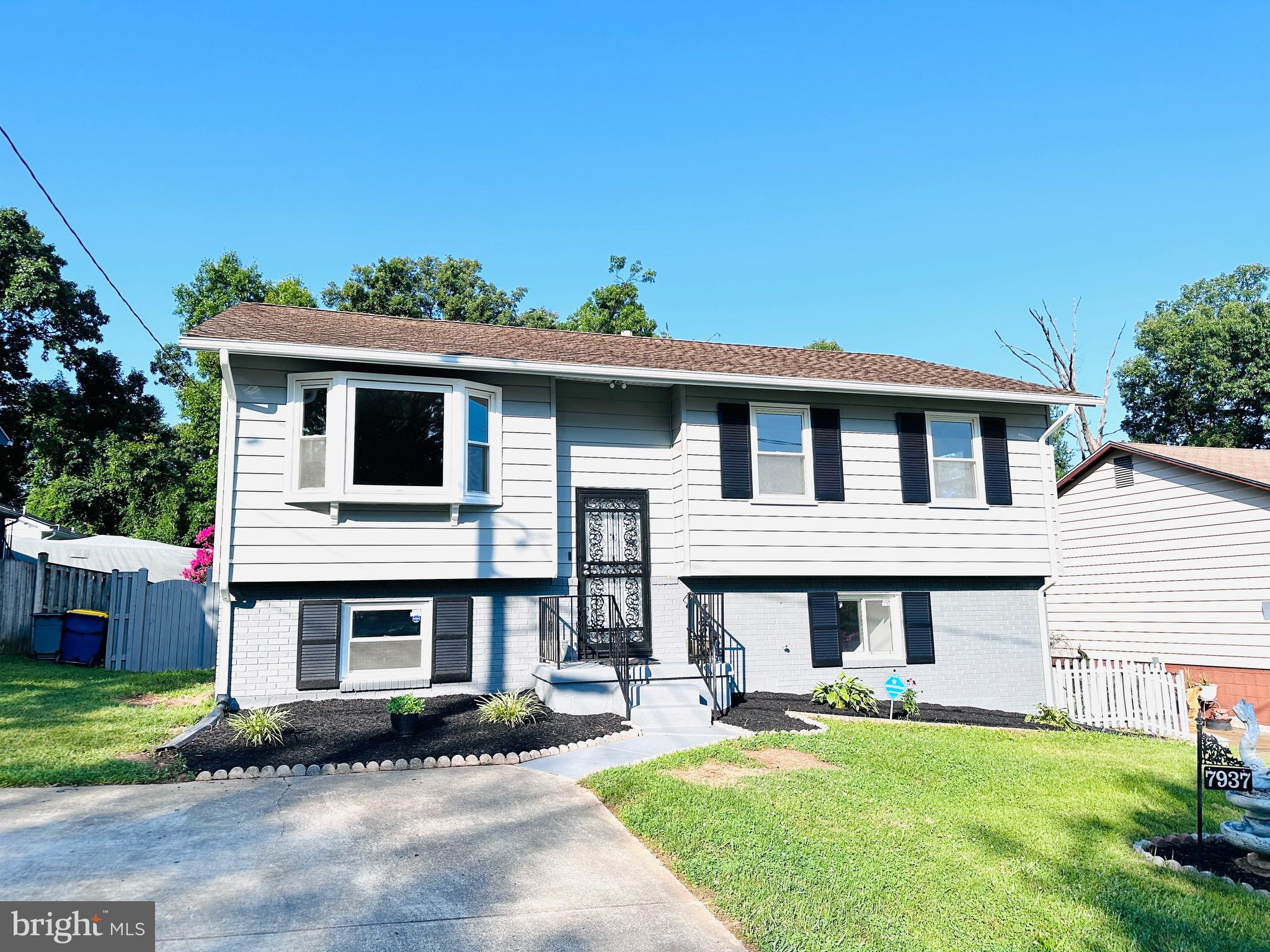 GLENARDEN WOODS - Residential