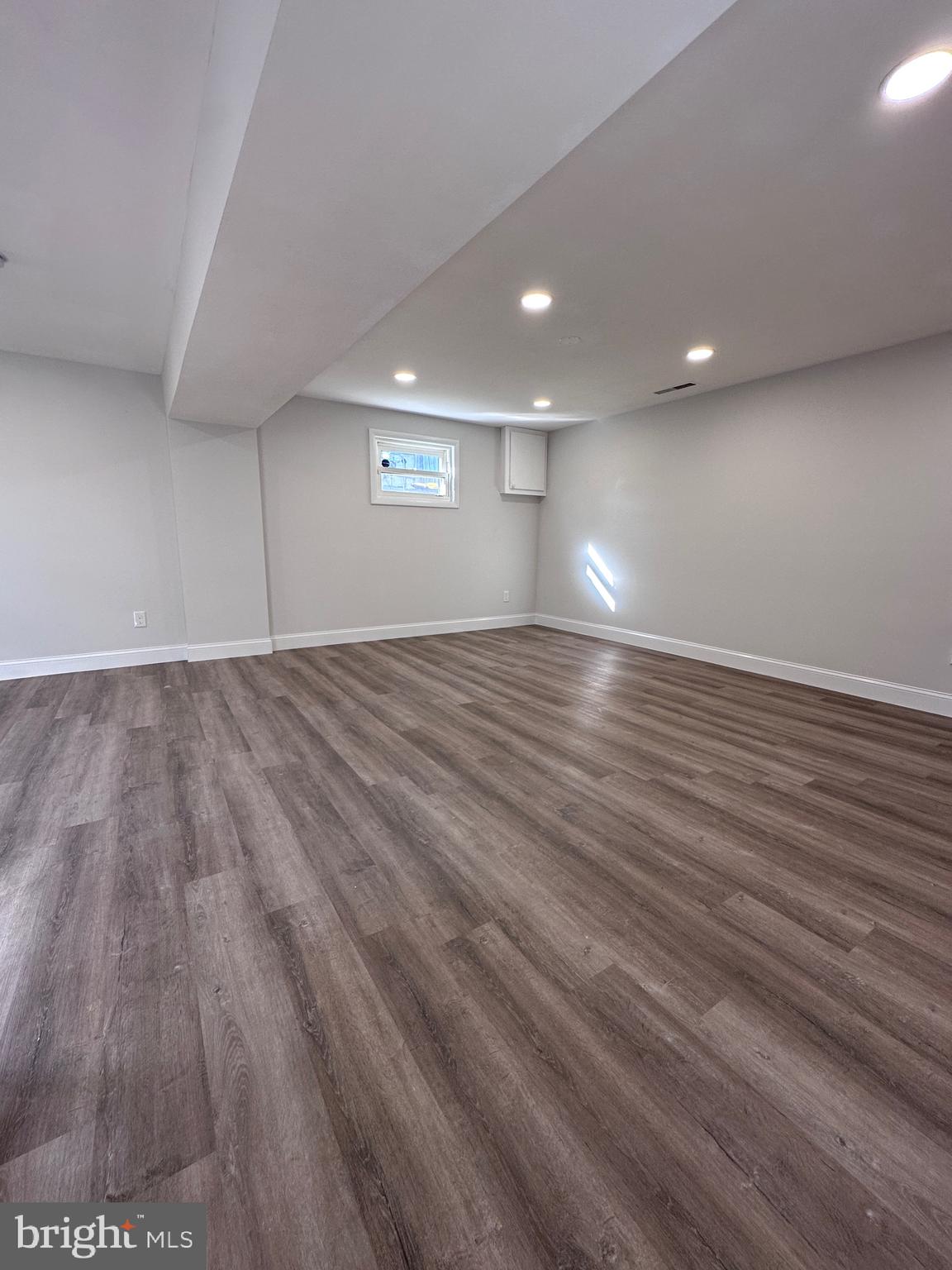 GLENARDEN WOODS - Residential