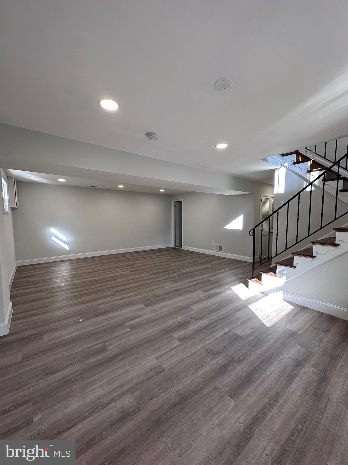 GLENARDEN WOODS - Residential