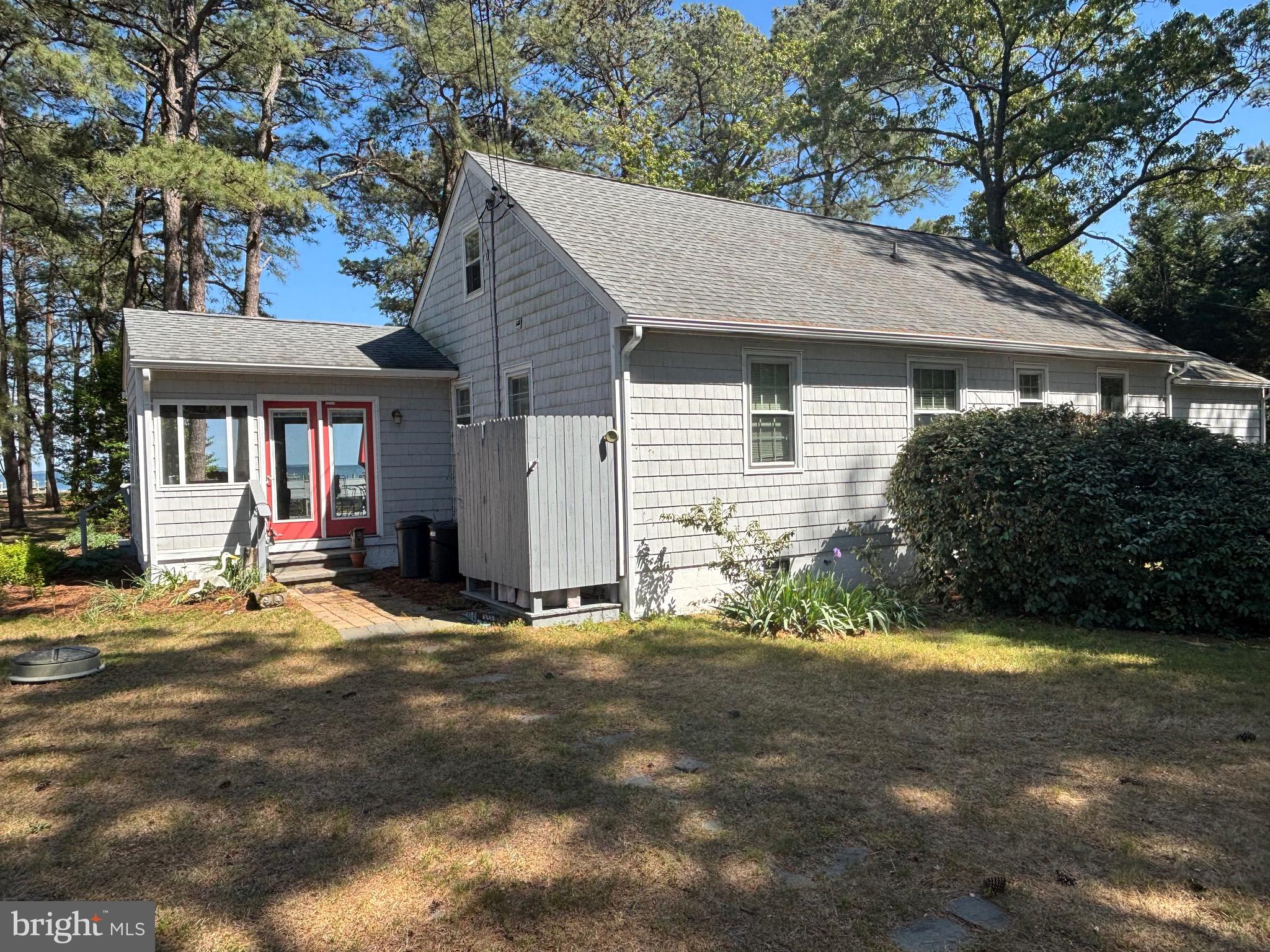 924 BLACKBEARD POND ROAD