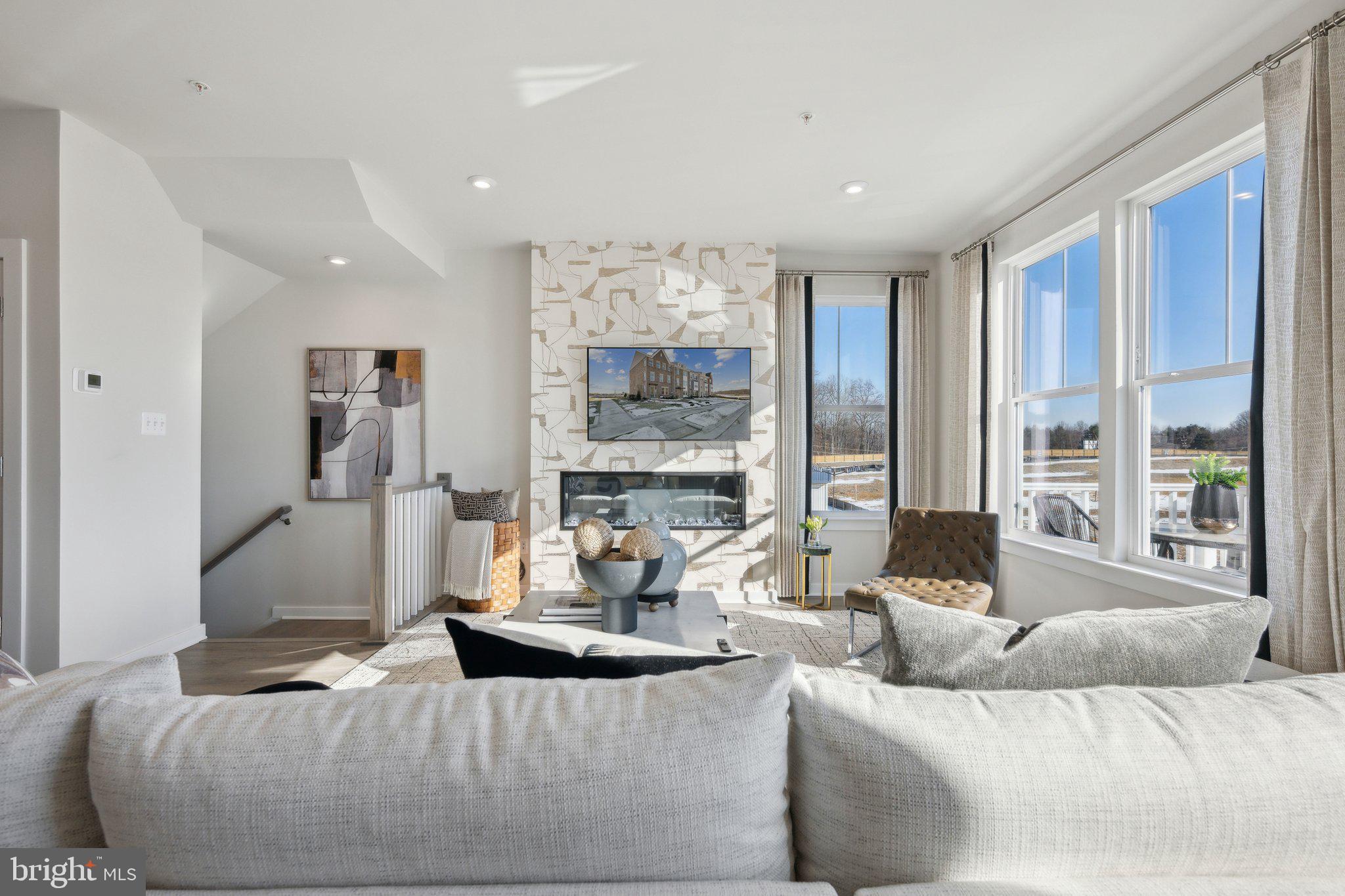 POTOMAC SHORES - Residential